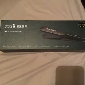 New (OPENED BOX) NEVER USED Jose Eber straightener